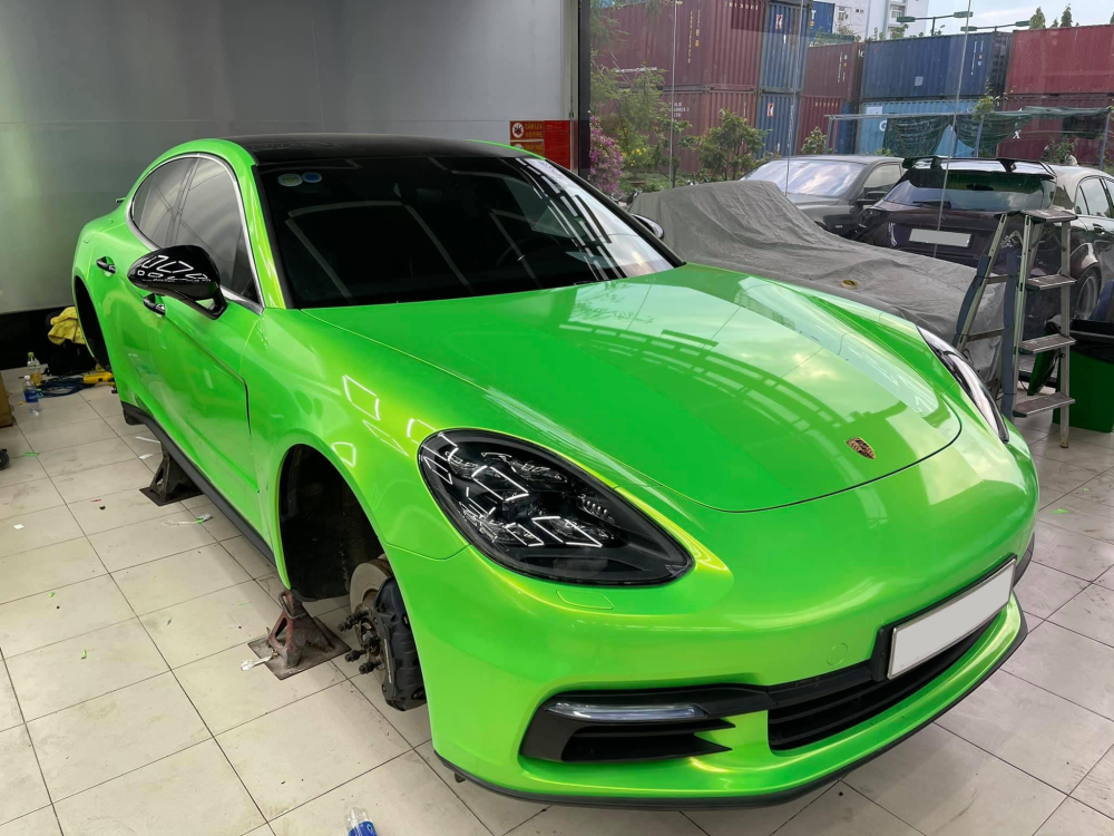 ⁦Gloss Chameleon Fluorescent Green / GSF02T⁩ - الصورة ⁦4⁩